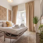 Cornelia Cozy Rzym