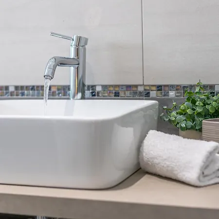 Cornelia Cozy * 罗马