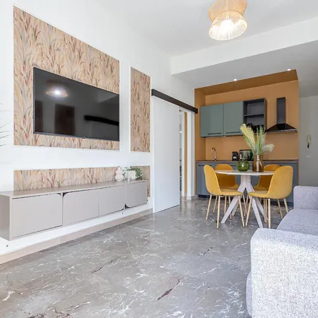 Cornelia Cozy Apartment Rom