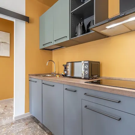 Cornelia Cozy Apartment Rom